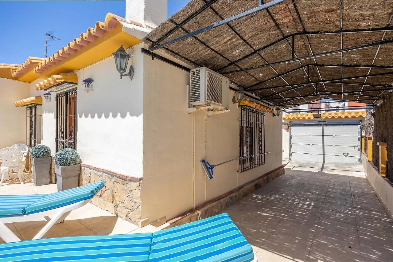 Villa De Alquiler Vacacional En Nerja Calle Solana Holiday home
