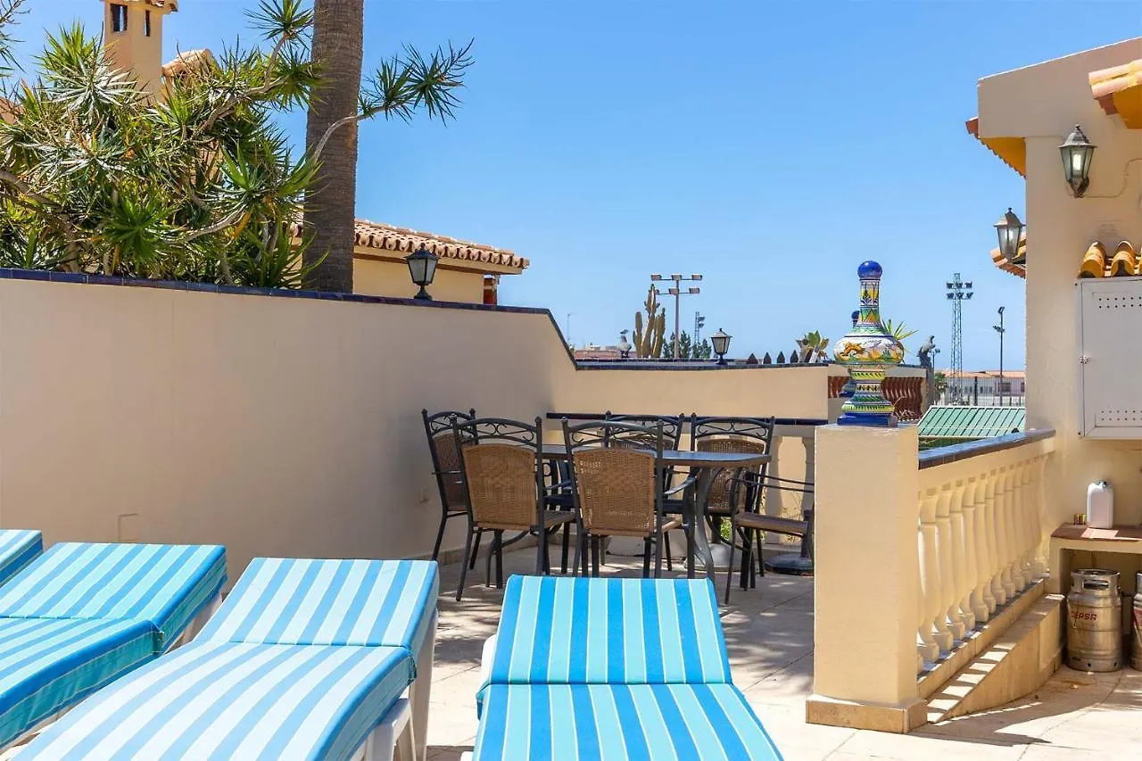 Villa De Alquiler Vacacional En Nerja Calle Solana 0*,