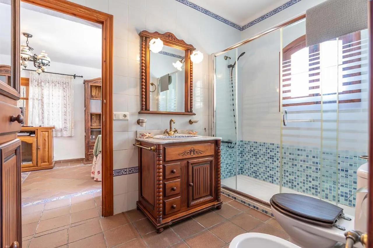Villa De Alquiler Vacacional En Nerja Calle Solana Holiday home