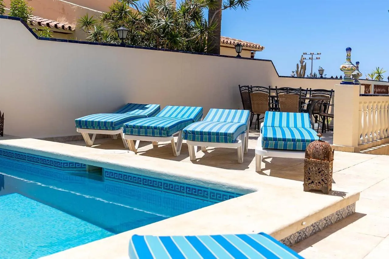 Villa De Alquiler Vacacional En Nerja Calle Solana Holiday home